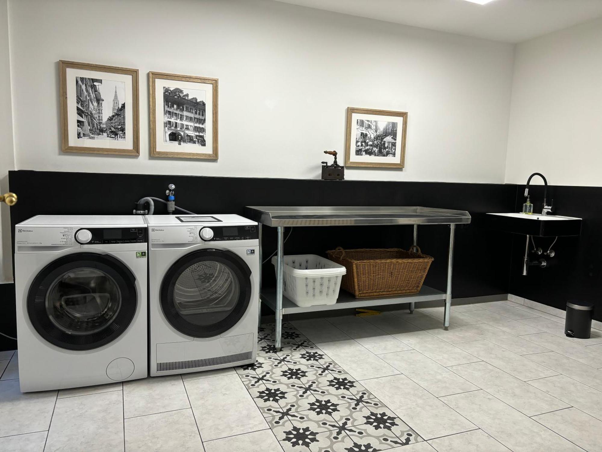 Historical, Bright & Beautiful In Old City - 3Rd Floor Bern Bagian luar foto